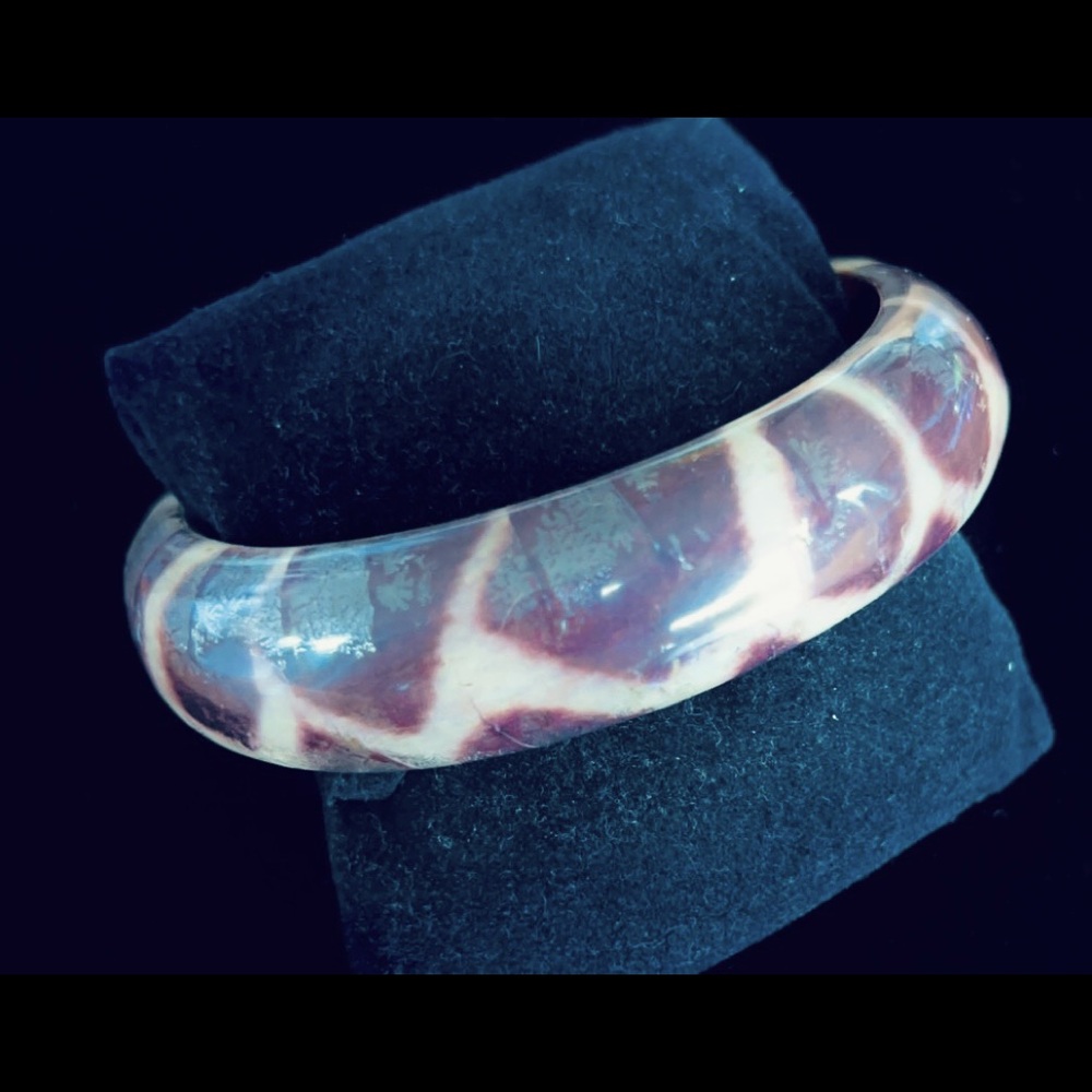 Giraffe Bangle NWT wooden